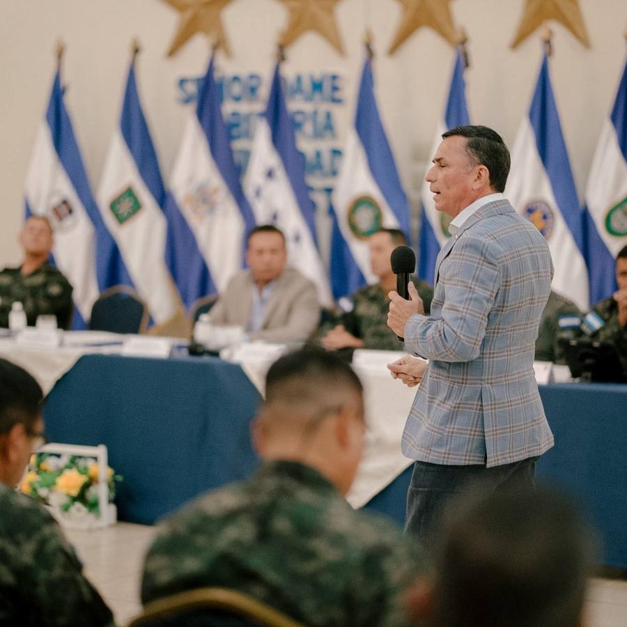 Presidente Nasry Asfura lidera reunión de alto nivel en la Fuerza Aérea Hondureña