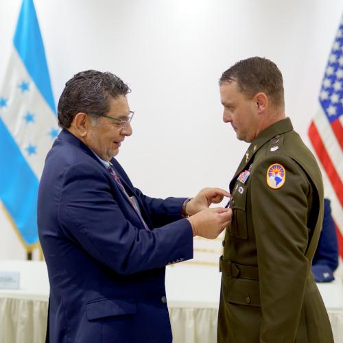 Condecoración jefe de la Sección del Ejército de Estados Unidos 