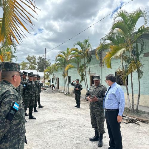 Visita de cortesía al Comando de Apoyo Logístico de las Fuerzas Armadas CALFFAA