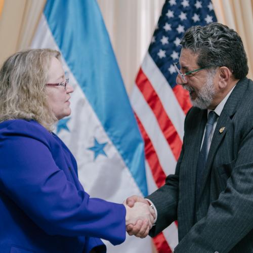Visita de cortesía de la Encargada de Negocios de la Embajada de los Estados Unidos, Colleen Hoey