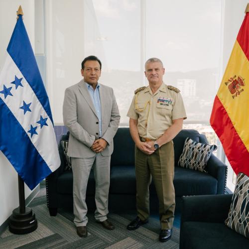 Subsecretario de Defensa sostiene reunión clave con agregado militar de España